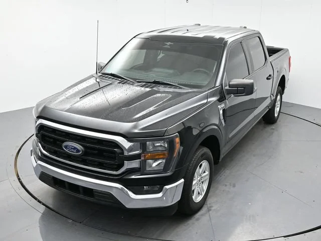Used 2023 Agate Black Metallic Ford XL image 30