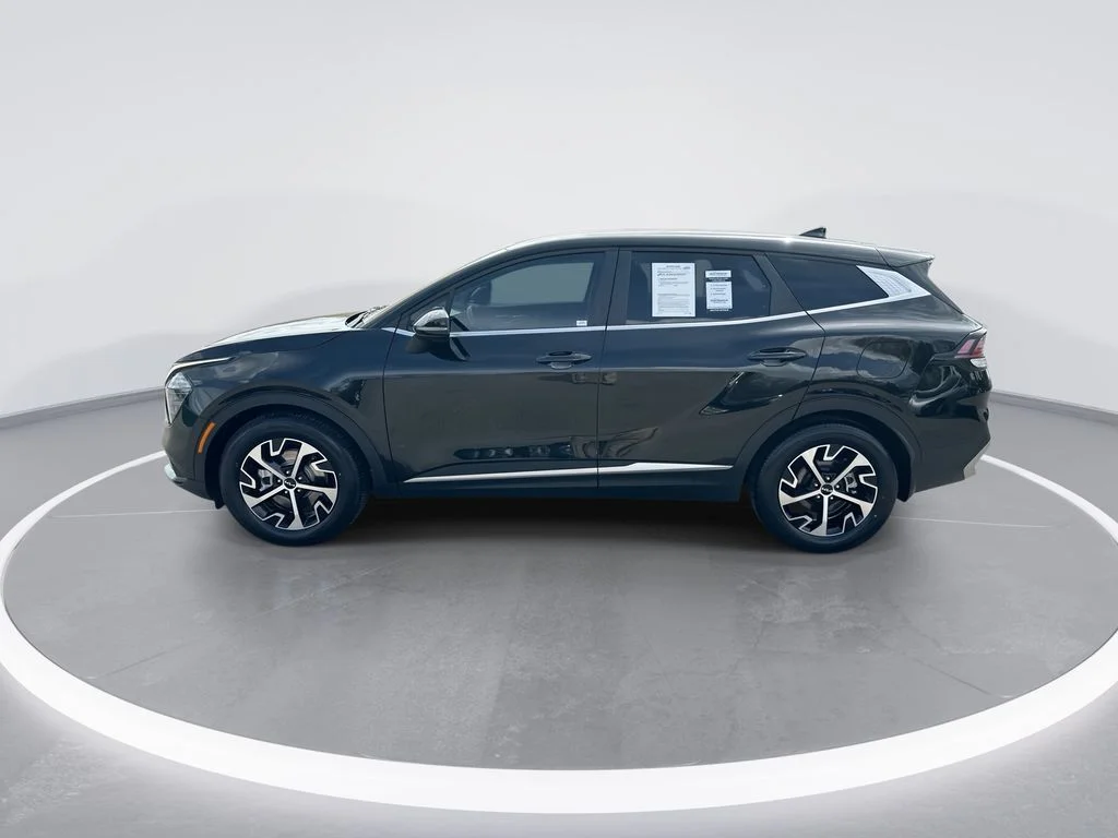 Used 2024 Black Kia EX image 5