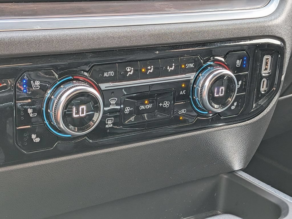 Used 2022 Blue GMC SLT image 30