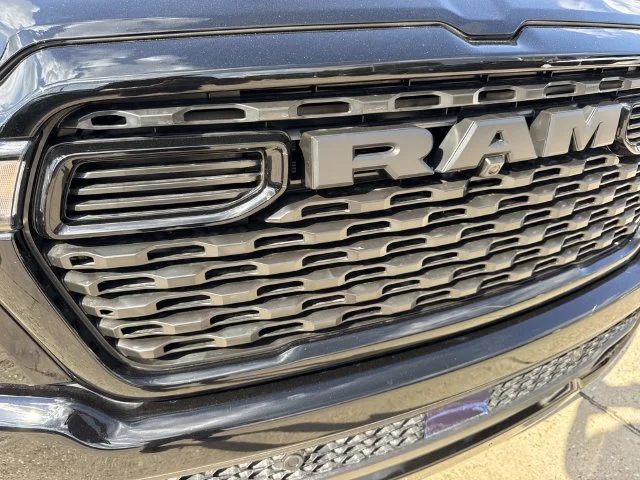 New 2026 Diamond Black Crystal Pearl-Coat Exterior Paint RAM Express image 5