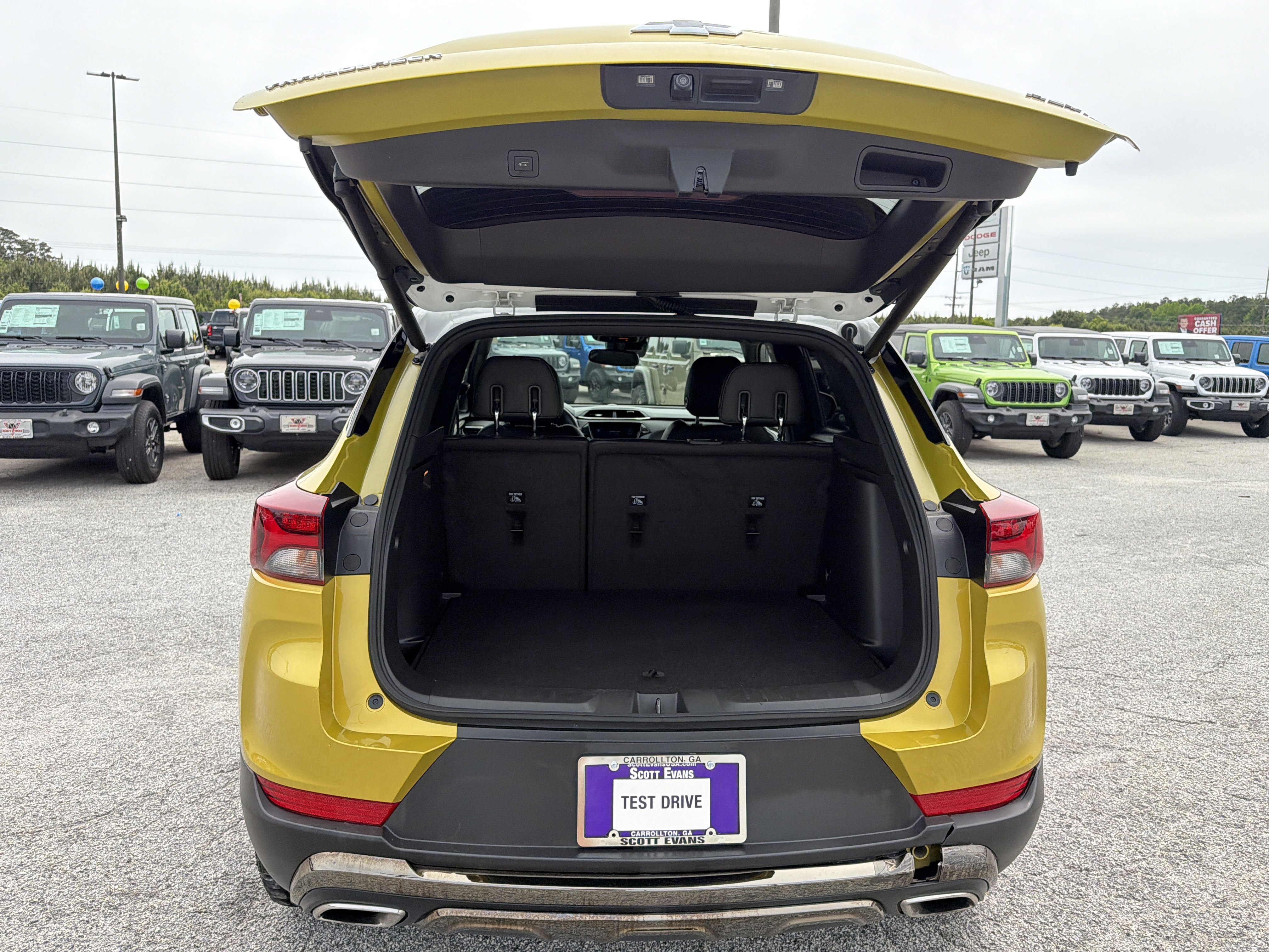Used 2023 Nitro Yellow Metallic Chevrolet ACTIV image 19