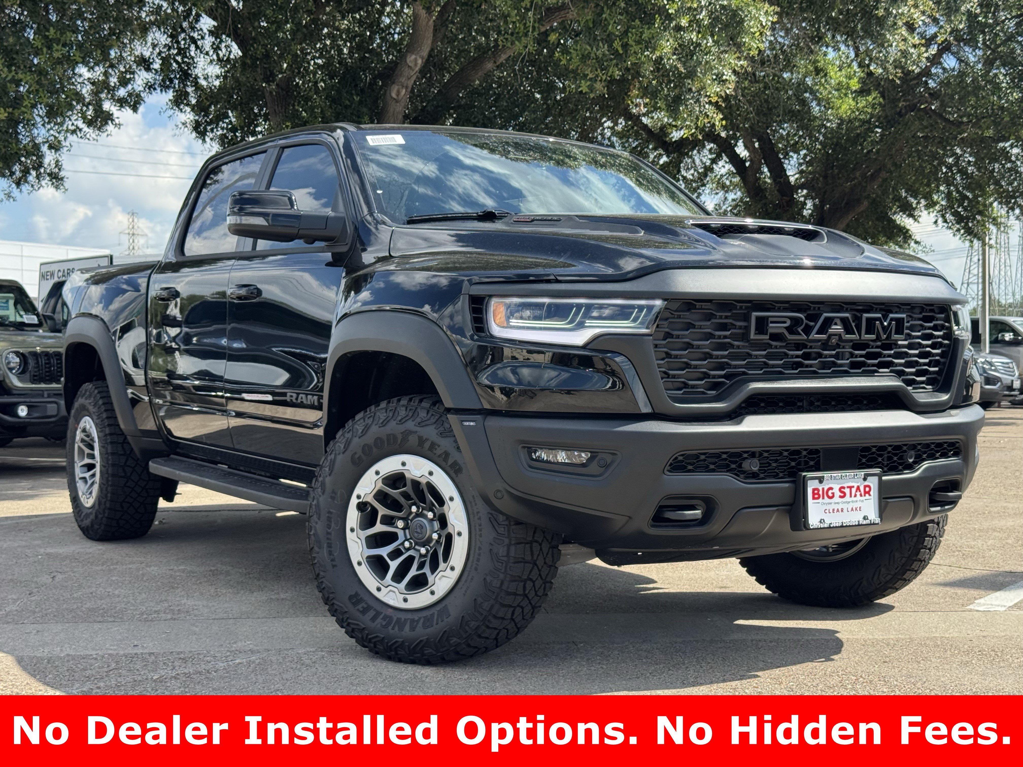 New 2026 Diamond Black Crystal Pearl-Coat Exterior Paint RAM RHO image 2