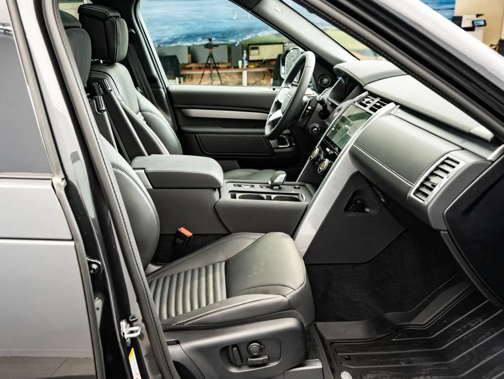 New 2026 Carpathian Gray Premium Metallic Land Rover Gemini Edition image 25