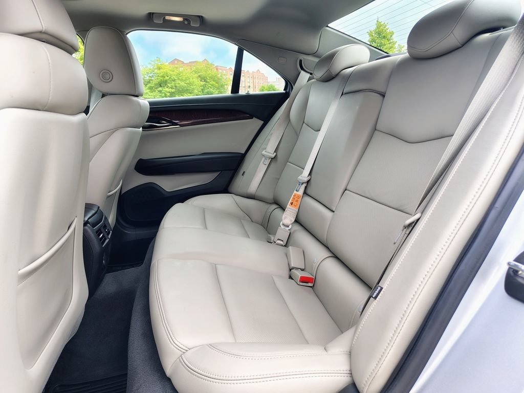 Used 2018 RADIANT SILVER METALLIC Cadillac Luxury AWD image 30