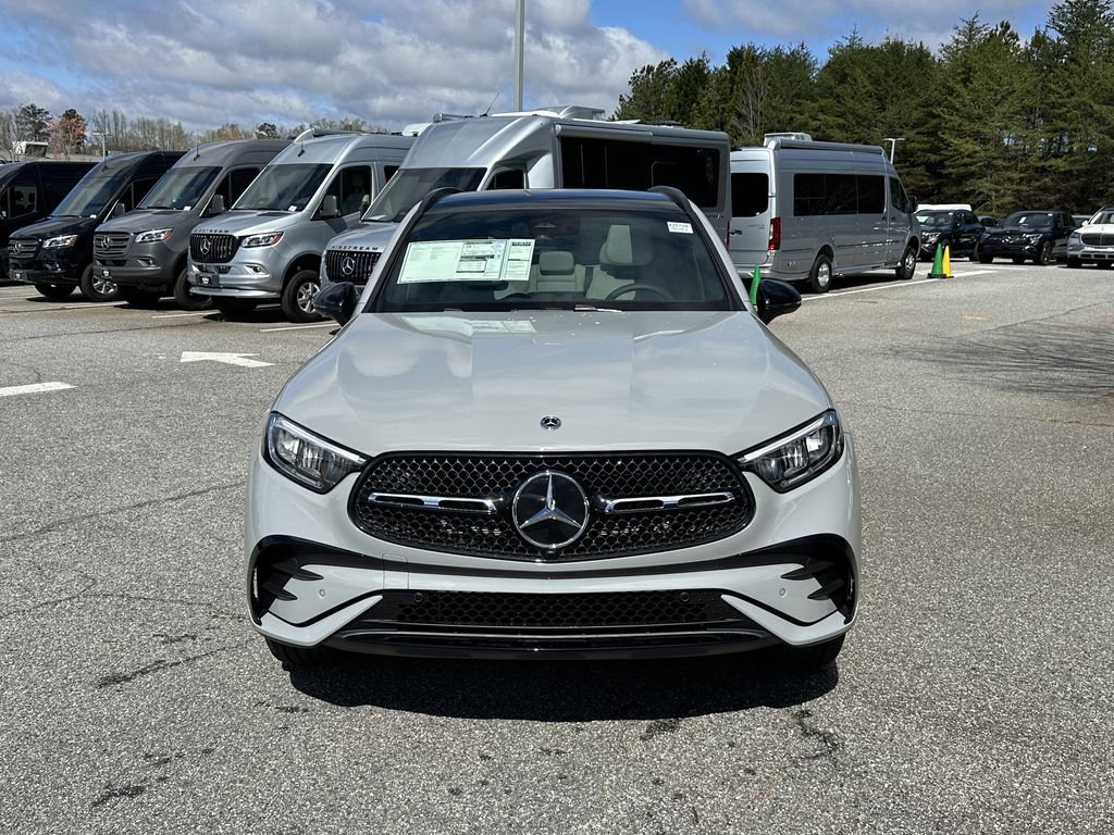 New 2026 MANUFAKTUR Alpine Grey Mercedes-Benz GLC 300 image 3