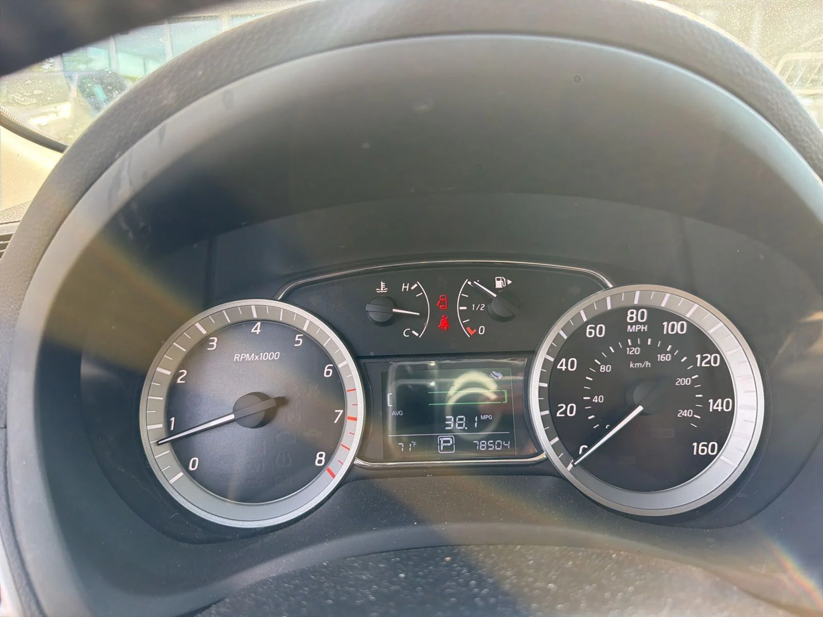 Used 2015 Silver Nissan SV image 6