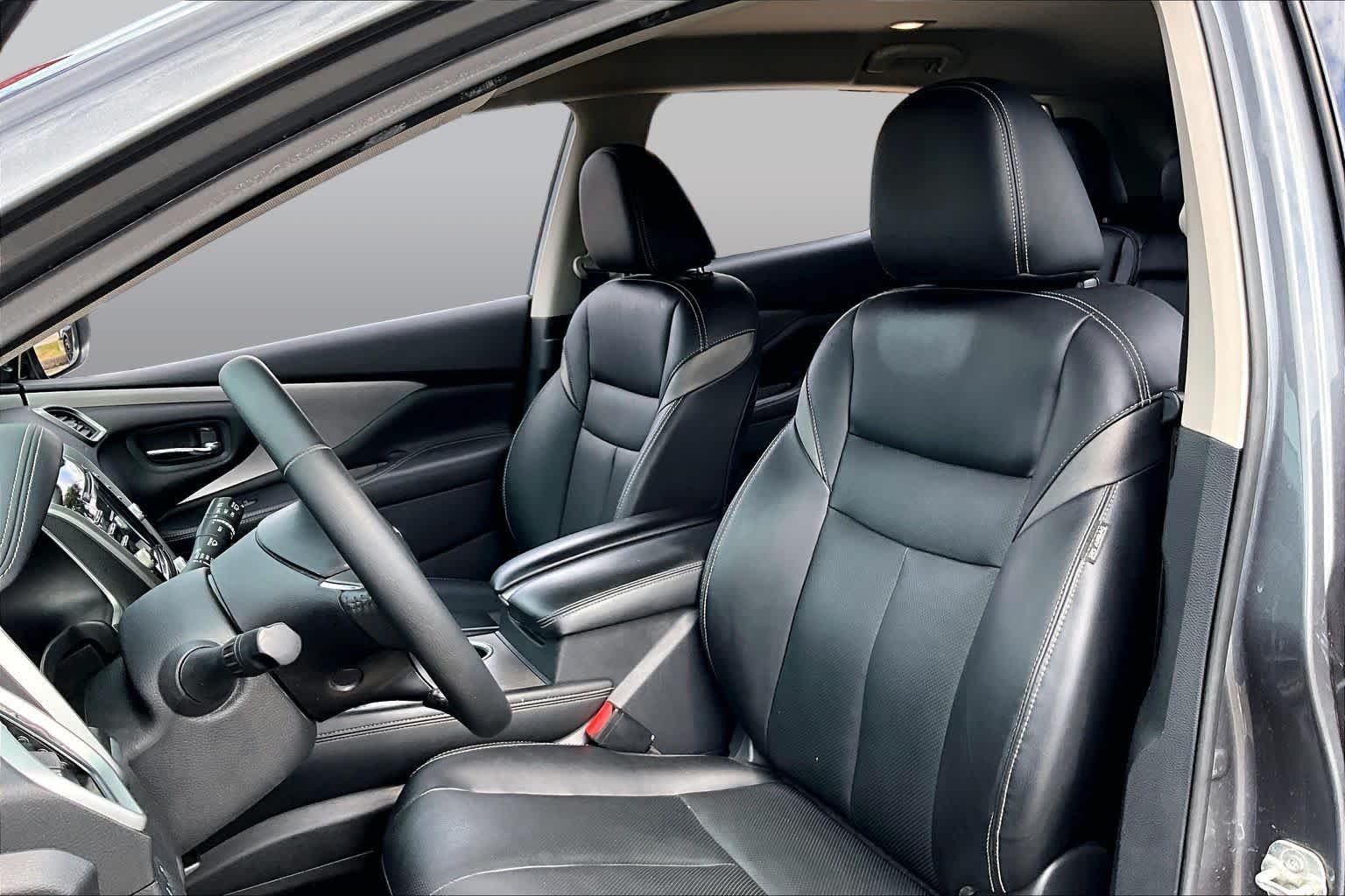 Used 2020 Gun Metallic Nissan SL image 8