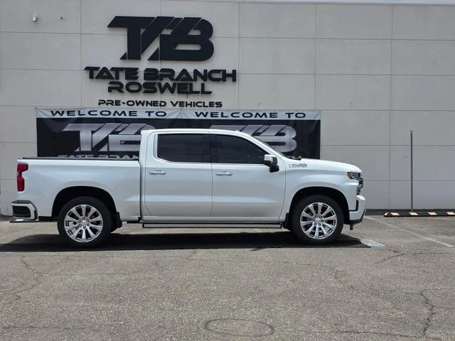 Used 2022 Beige Chevrolet High Country image 5