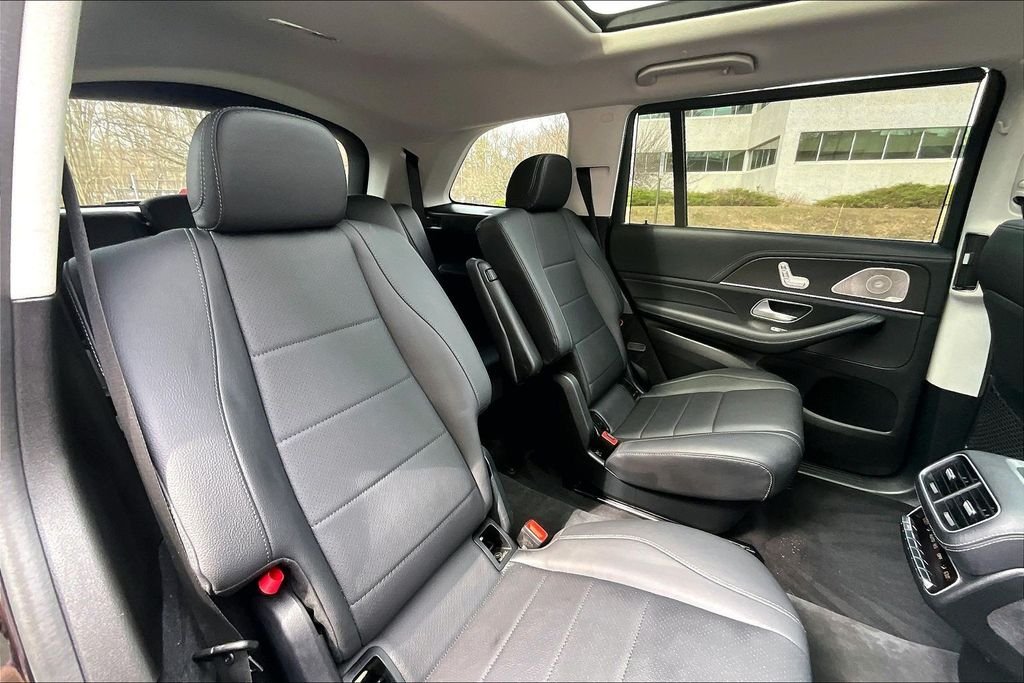 Certified Used 2024 Black Mercedes-Benz GLS 450 image 29