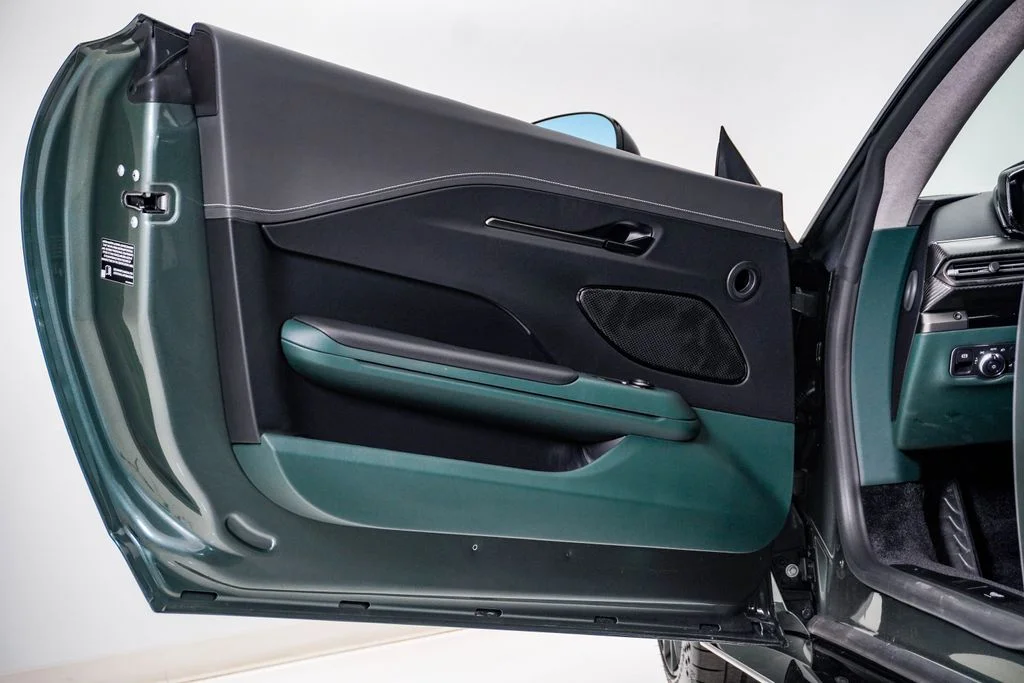 Used 2025 Q Chiltern Green Aston Martin Coupe image 31