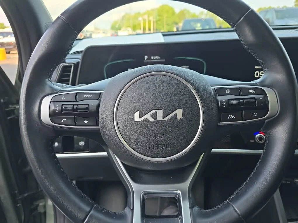 Used 2024 Jungle Green Kia X-Line image 18
