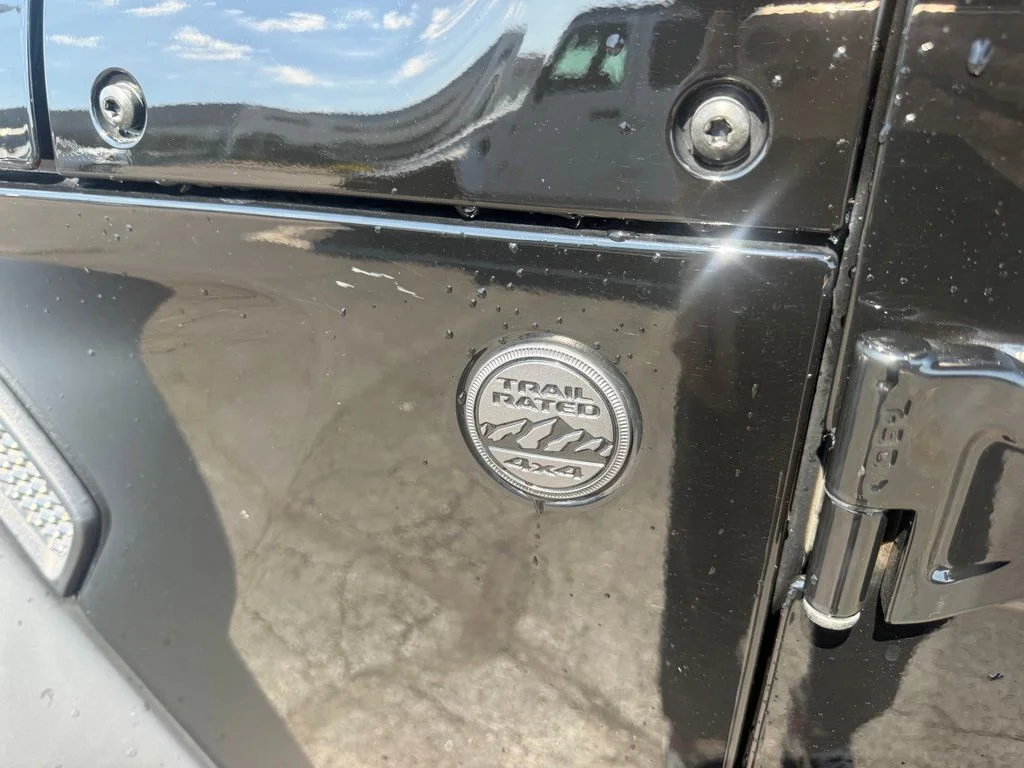 Used 2022 Black Jeep Unlimited Sport S image 10