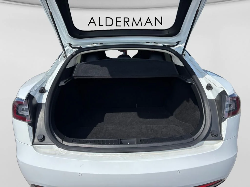 Used 2016 White Tesla 90D image 18