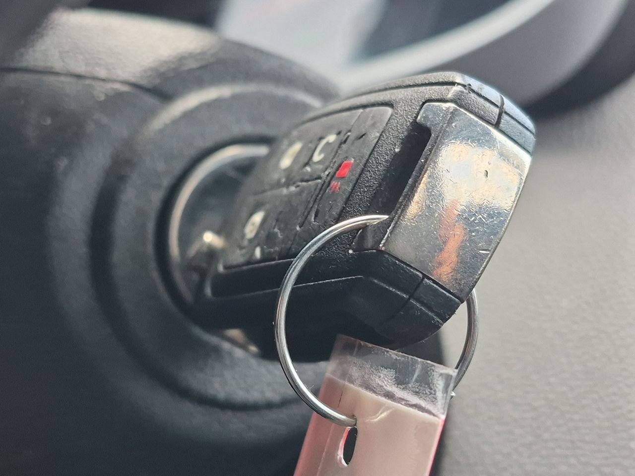 Used 2014 Ashen Gray Metallic Chevrolet LT image 16
