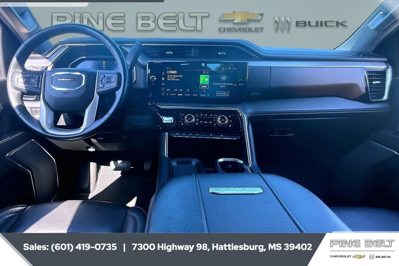 Used 2024 White Frost Tricoat GMC Denali image 14