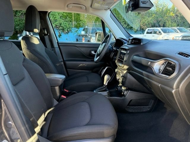Used 2023 Graphite Gray Jeep Latitude image 9
