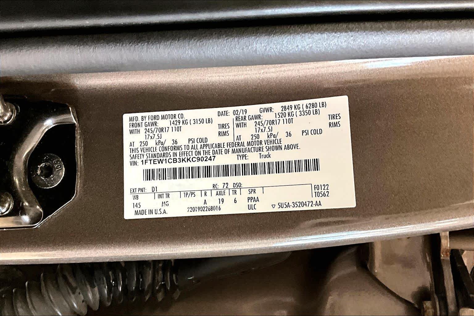 Used 2019 Stone Gray Metallic Ford XLT image 31