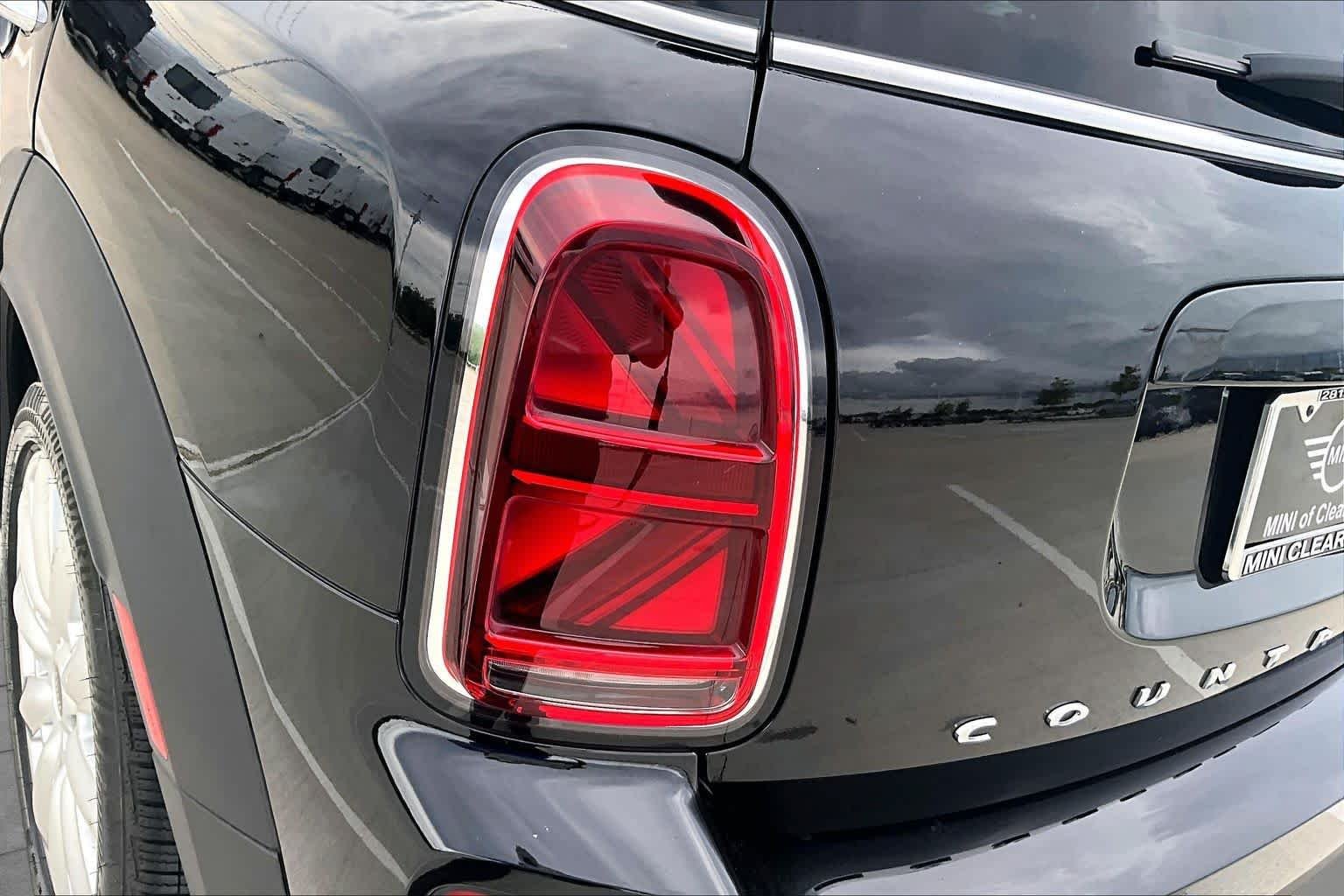Used 2022 Midnight Black Metallic MINI Cooper S image 27