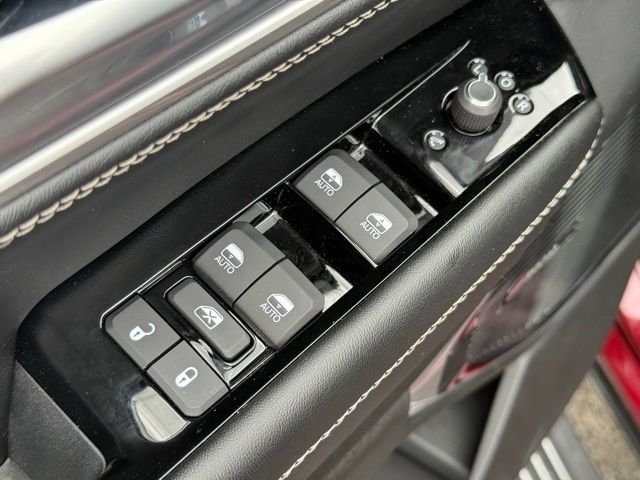 New 2026 Velvet Red Pearlcoat (DISC) Jeep Grand Wagoneer image 22