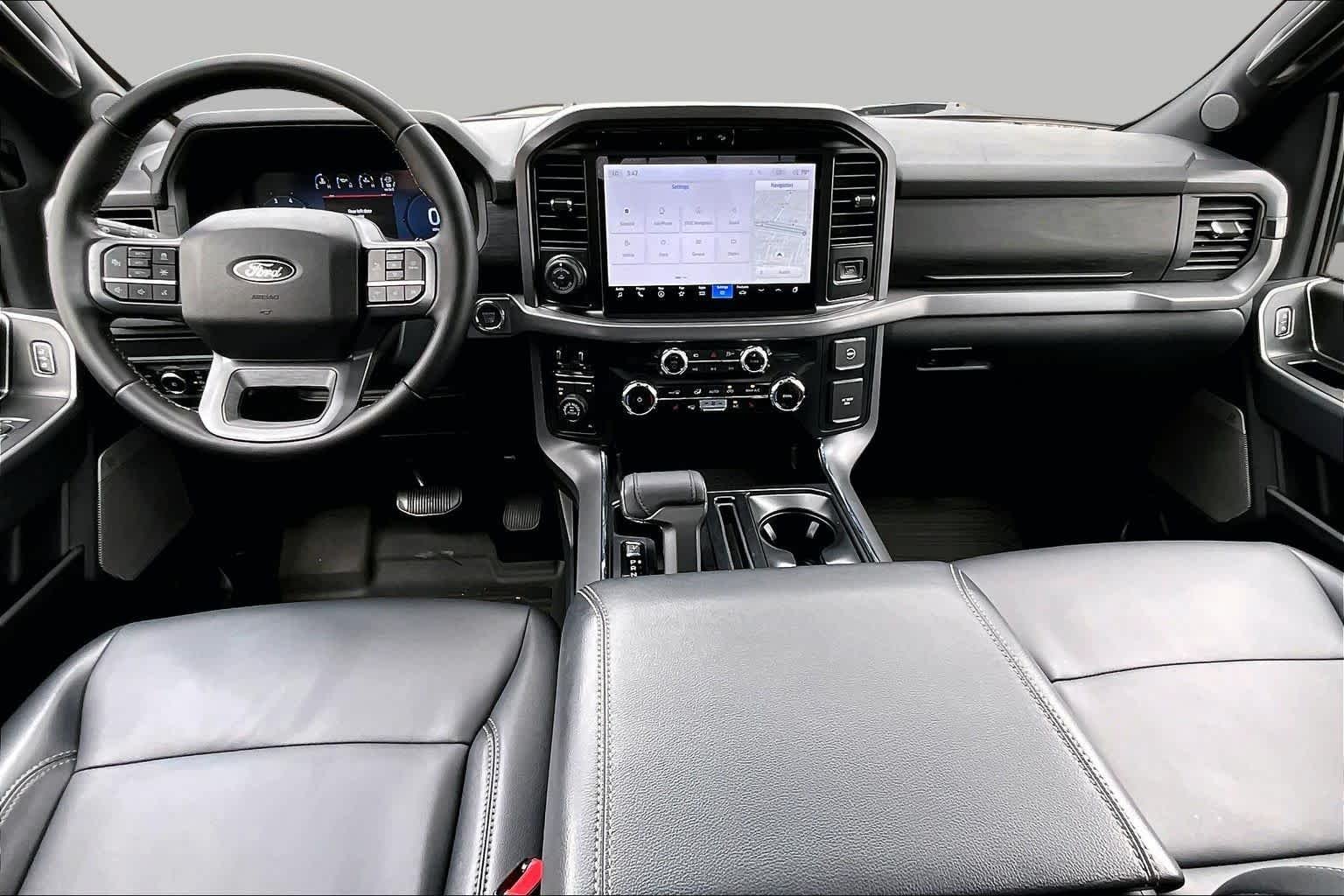 Certified Used 2025 Blue Ford XLT image 16
