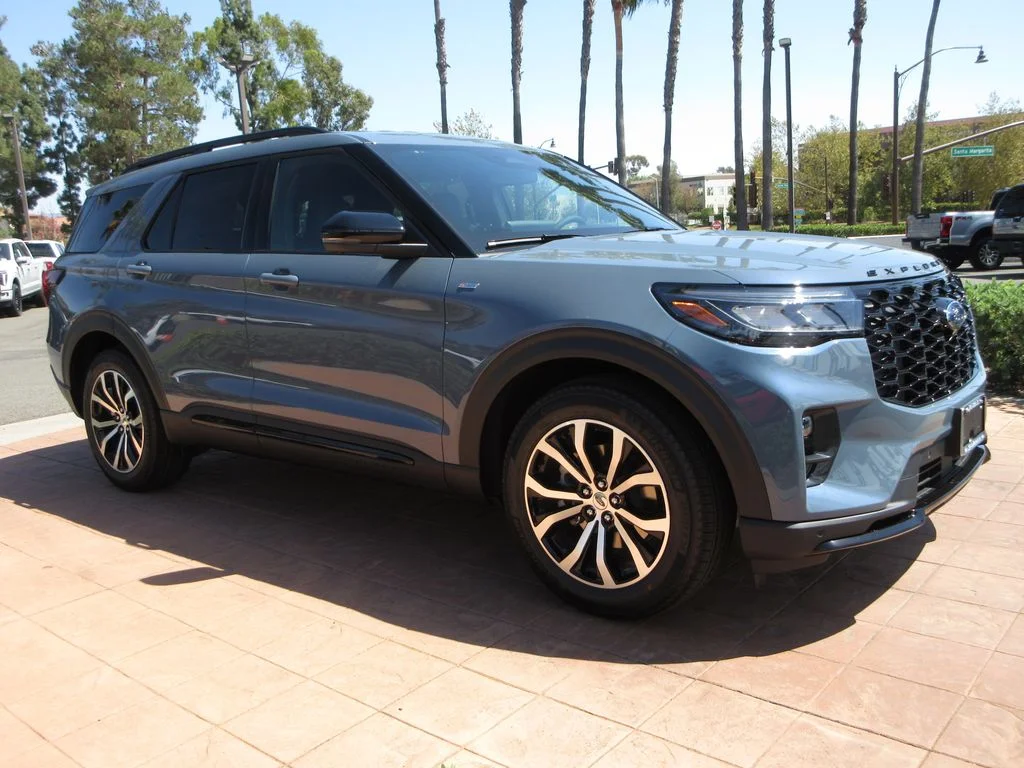 New 2026 Vapor Blue Metallic Ford ST-Line image 7