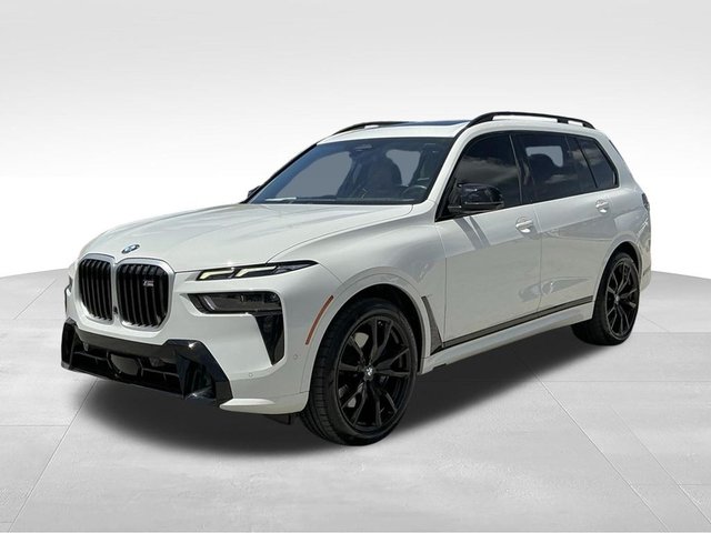 2023 BMW X7 M60i