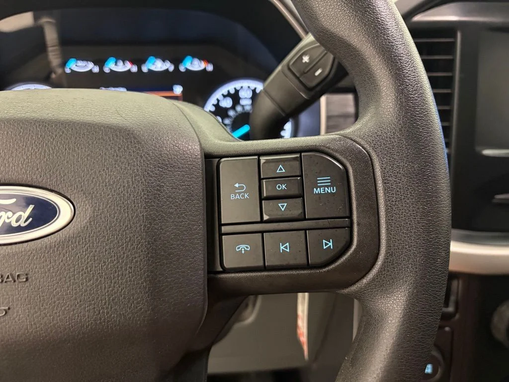 Used 2021 Black Ford XLT image 7