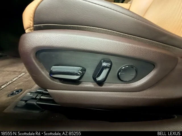 Used 2019 Red Lexus 300h image 15