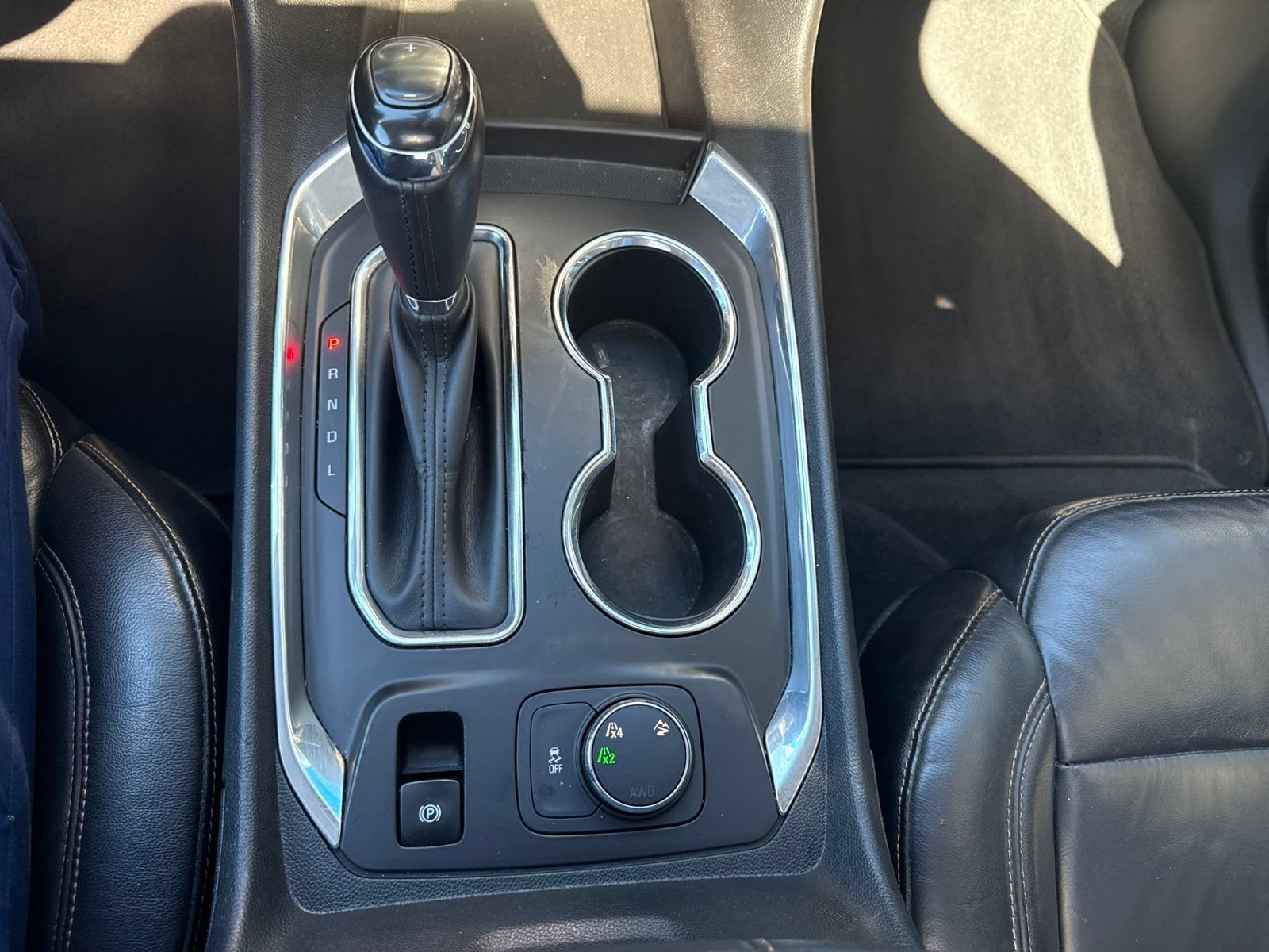 Used 2018 SATIN STEEL METALLIC Chevrolet LT Leather image 30