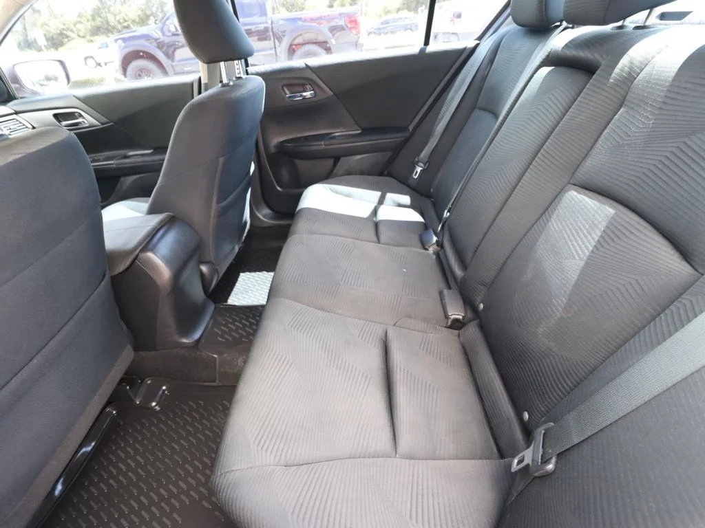 Used 2014  Honda LX image 6