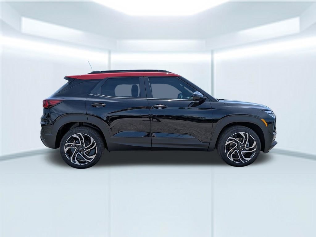 New 2026 Mosaic Black Metallic Chevrolet RS image 7