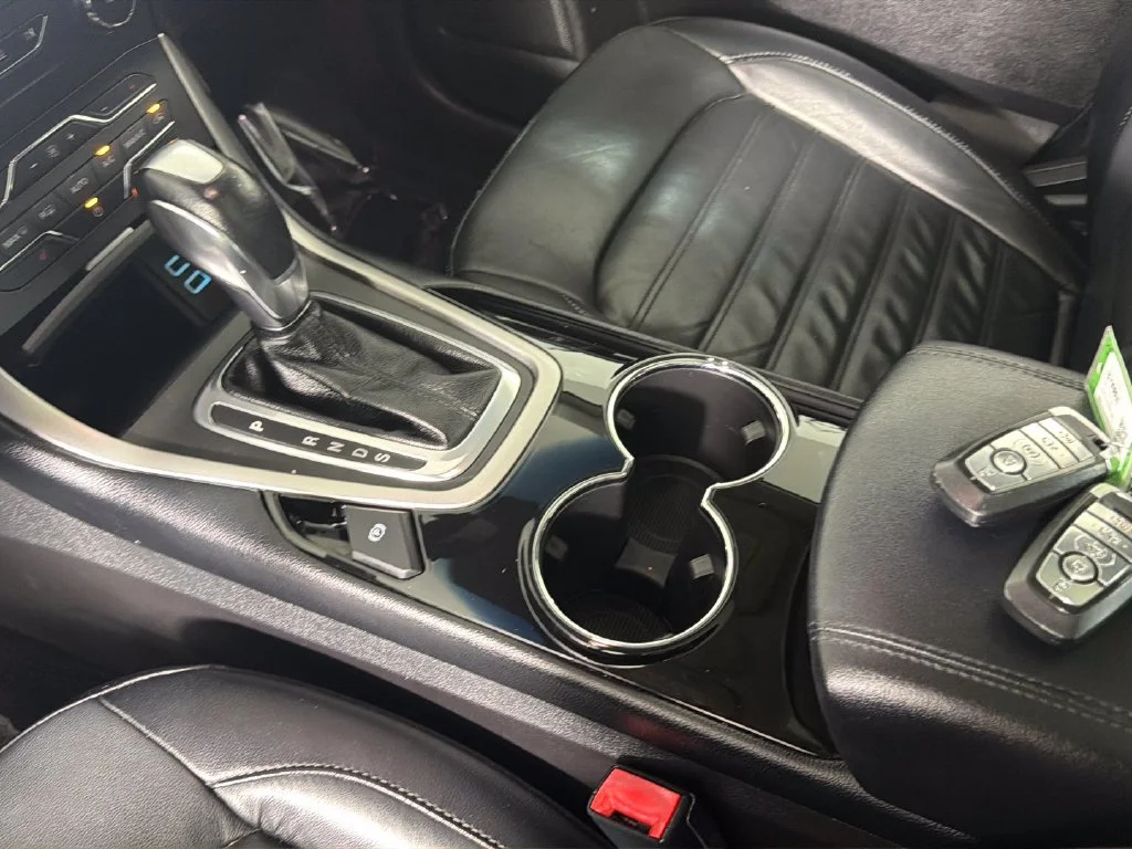 Used 2017 White Ford SEL image 25
