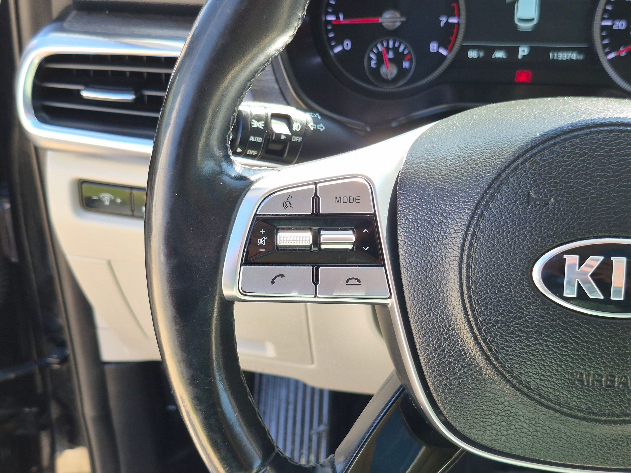 Used 2020 Ebony Black Kia SX image 17
