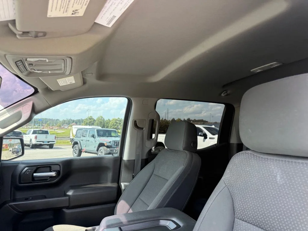 Used 2021 Gray Chevrolet Custom image 43