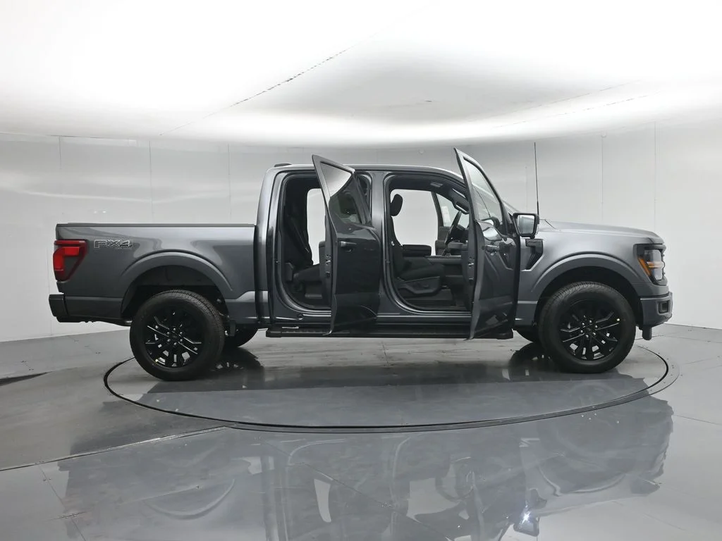 New 2026 Carbonized Gray Metallic Ford XLT image 4