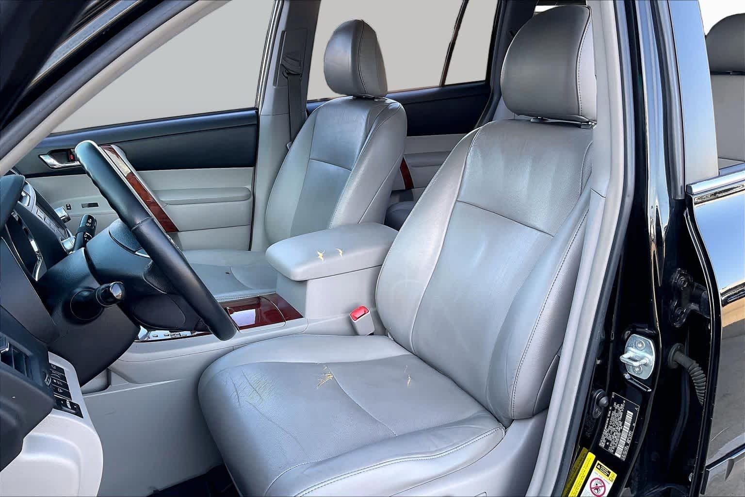 Used 2012 Black Toyota Limited image 7