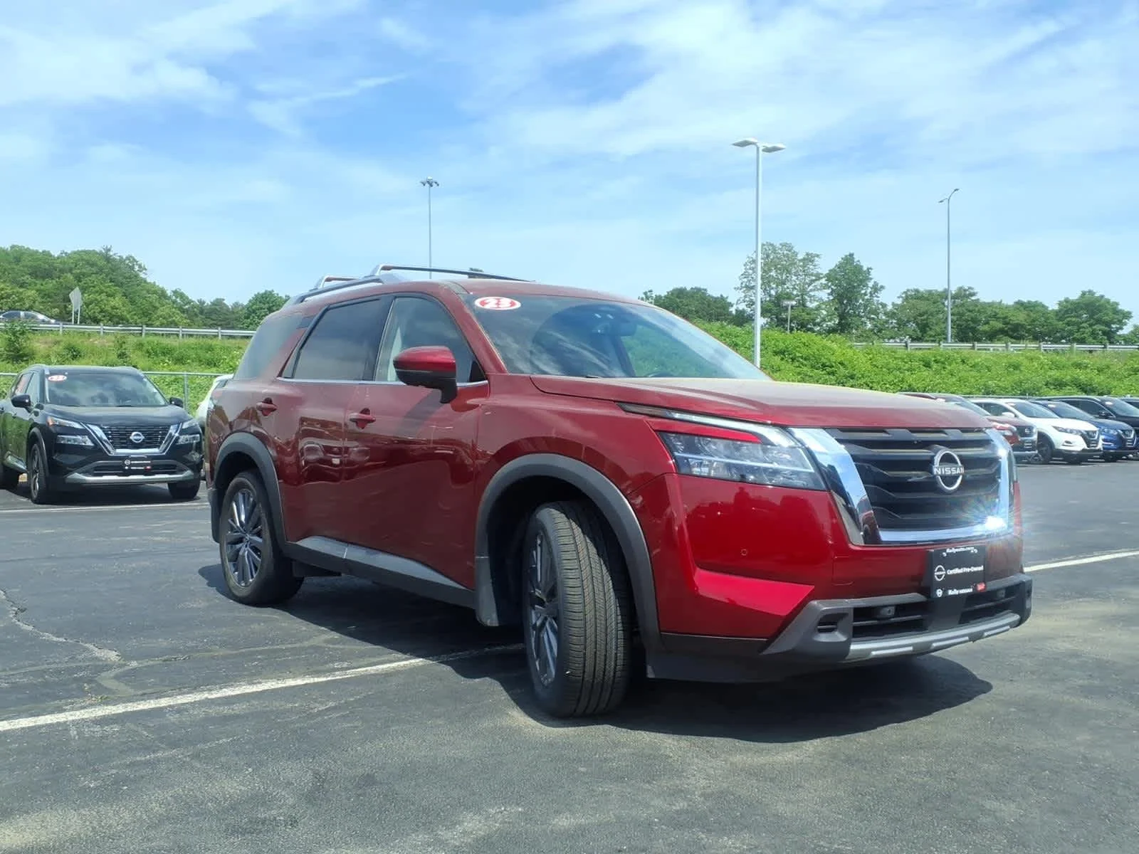 Certified Used 2023 Scarlet Ember Tintcoat Nissan SL image 3