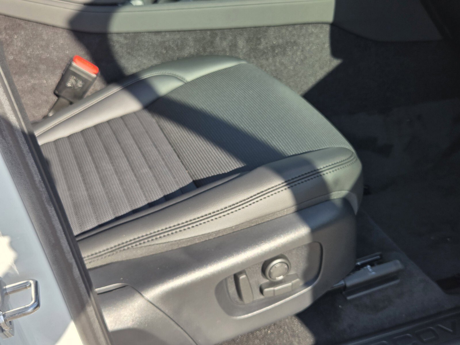 2025 Land Rover Discovery Sport S - Photo 15