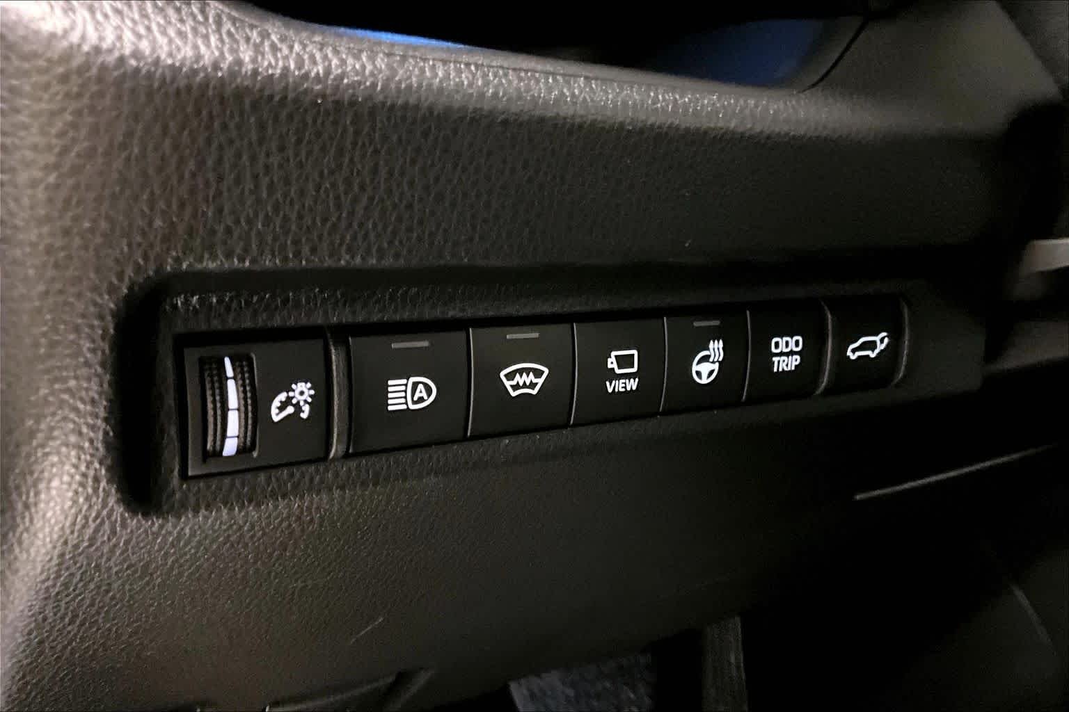 2023 Toyota RAV4 XSE - Photo 33