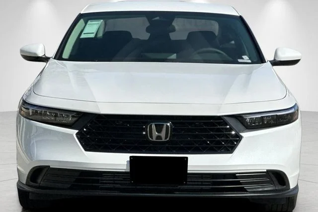 New 2026 Platinum White Pearl Honda LX image 9