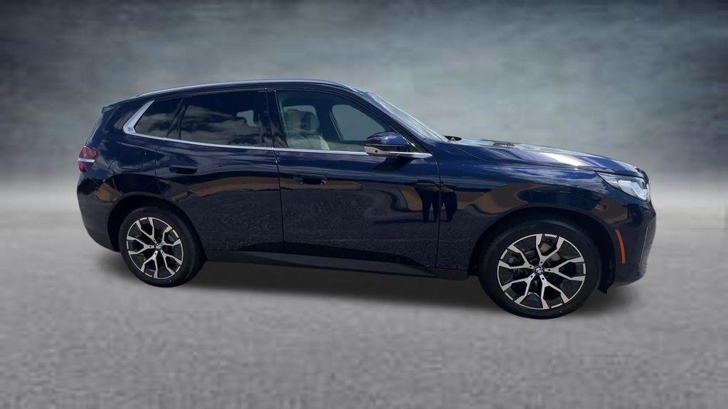 New 2026 Tanzanite Blue II Metallic BMW 30 xDrive image 12