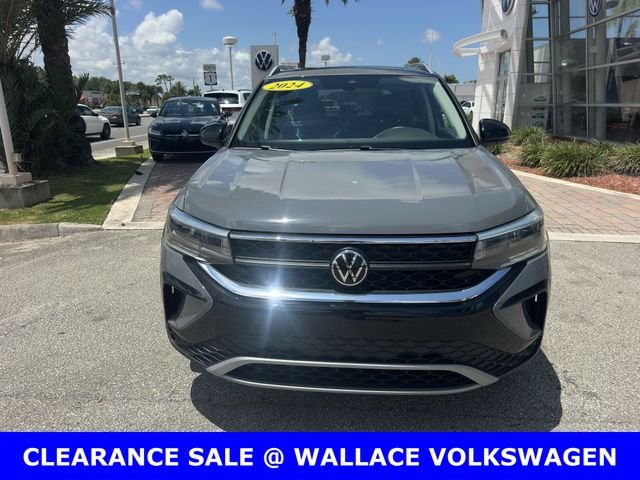 Used 2024 Gray Volkswagen 1.5T SE image 2