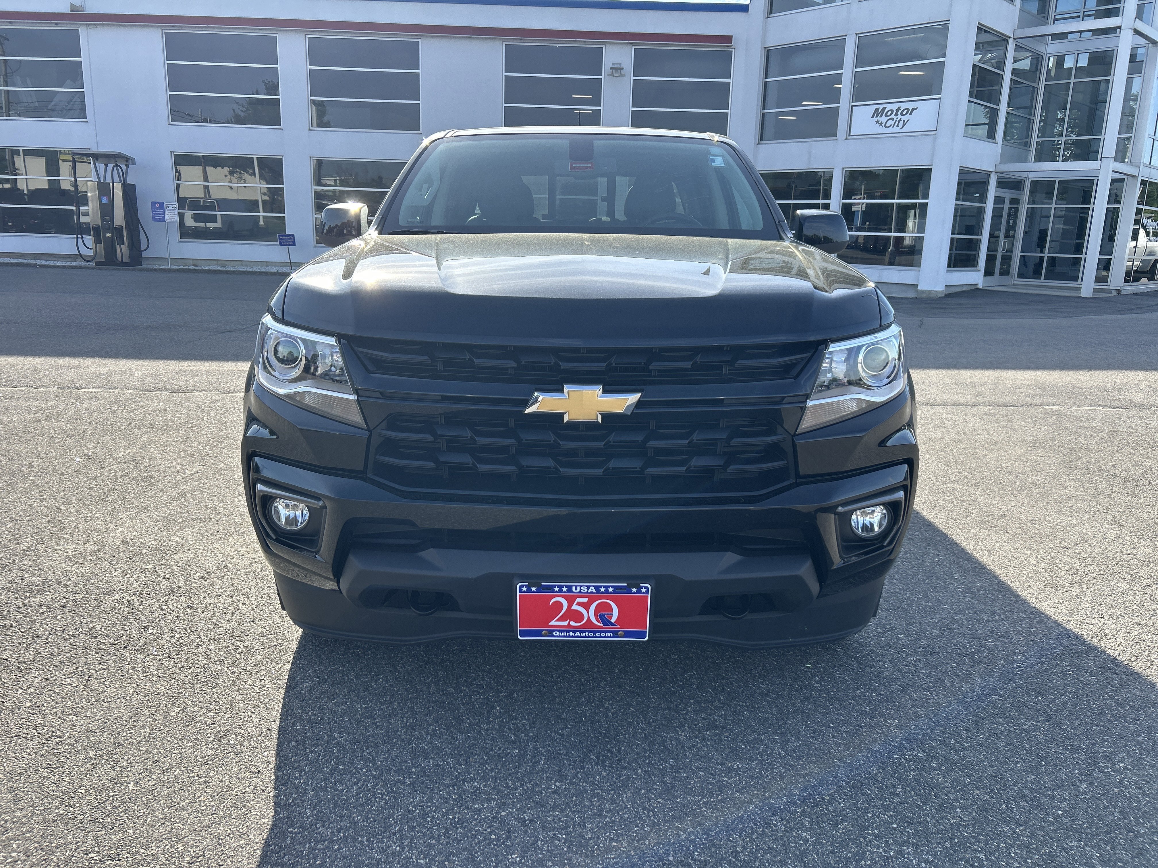 Used 2022 Black Chevrolet 4WD LT image 3