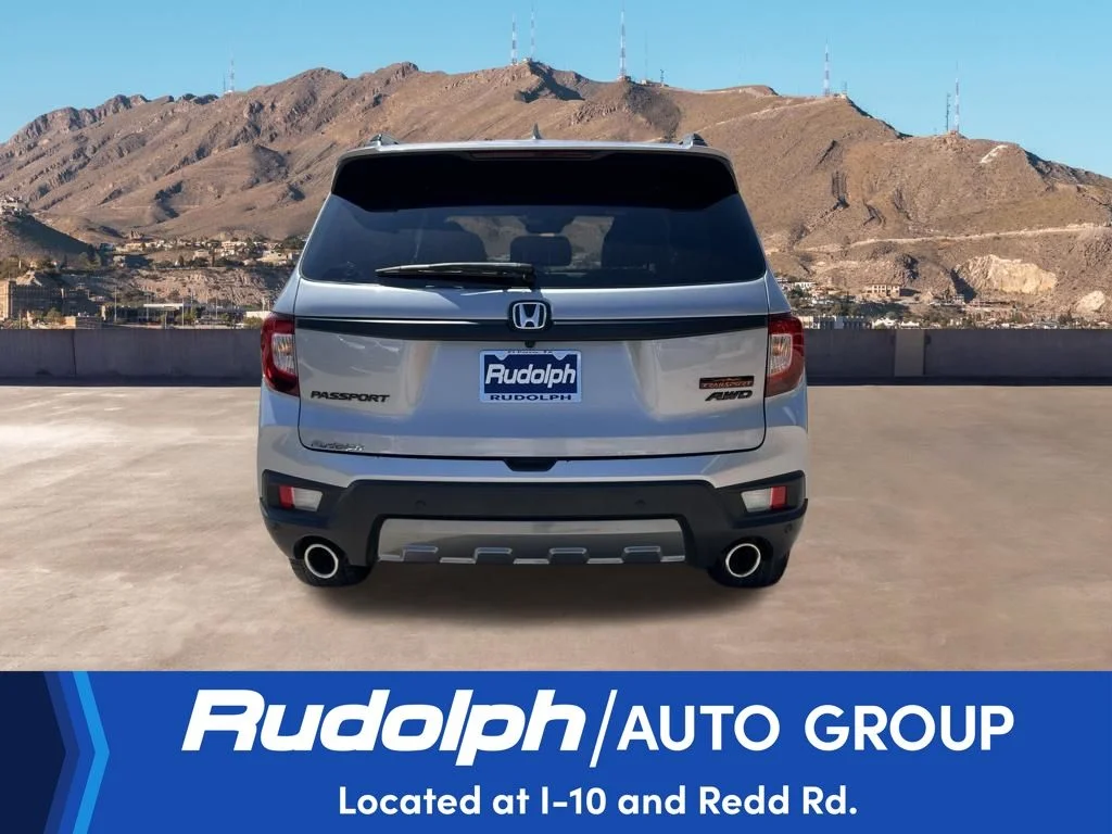 Certified Used 2023 Lunar Silver Metallic Honda AWD TRAILSPORT image 4
