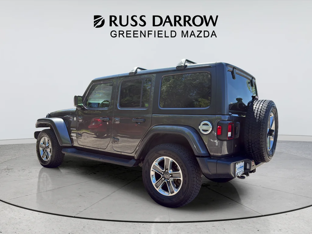 Used 2018 Gray Jeep Unlimited Sahara image 3