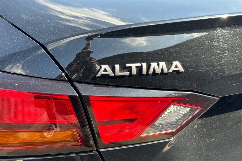 2025 Nissan Altima 2.5 SV photo 4