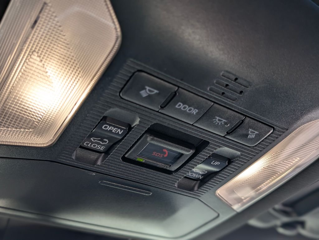 2024 Toyota RAV4 XSE - Photo 29