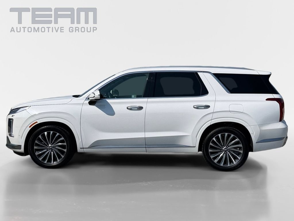 Used 2024 White Hyundai Calligraphy image 4