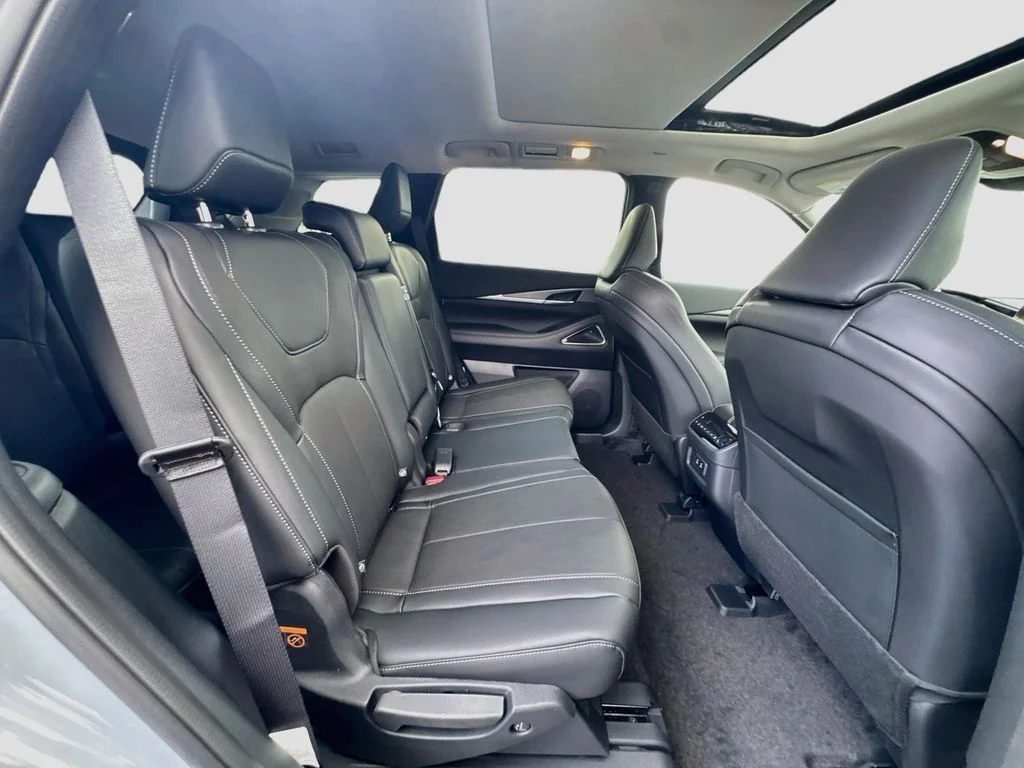 New 2027 Gray INFINITI LUXE image 30