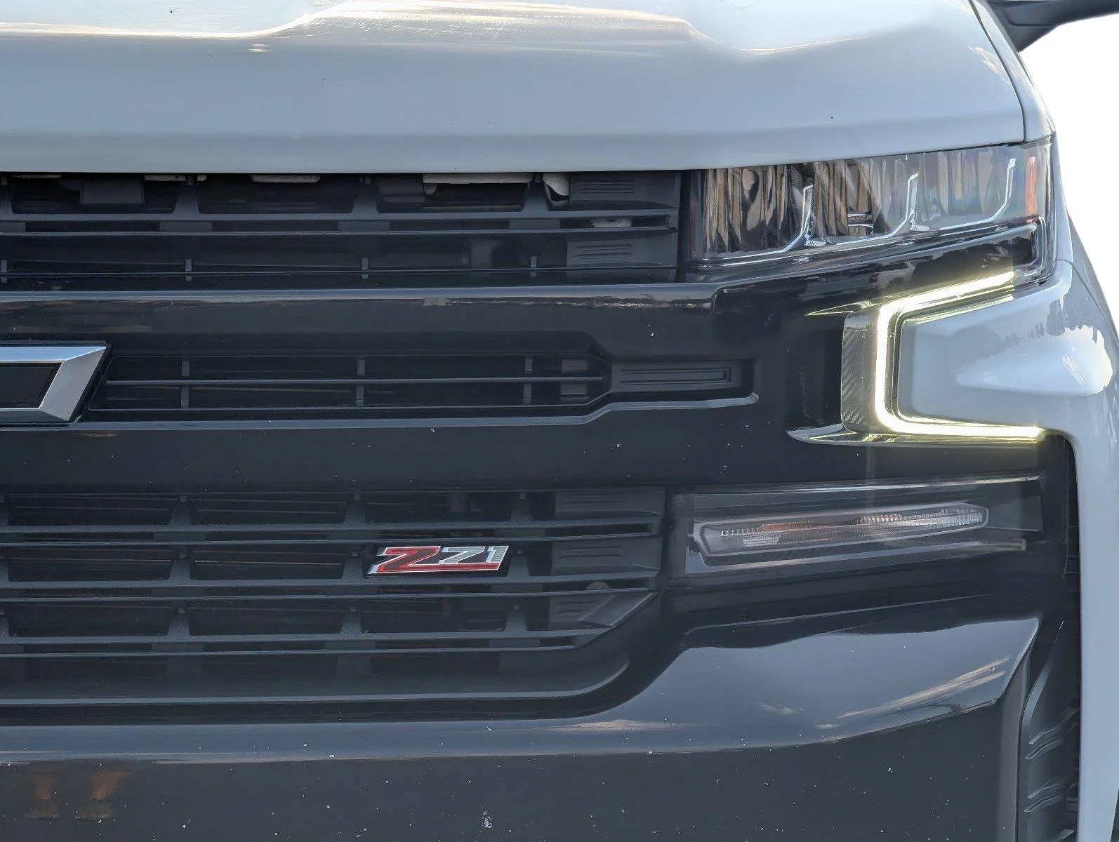 Used 2021 SUMMIT WHITE Chevrolet LT Trail Boss image 10